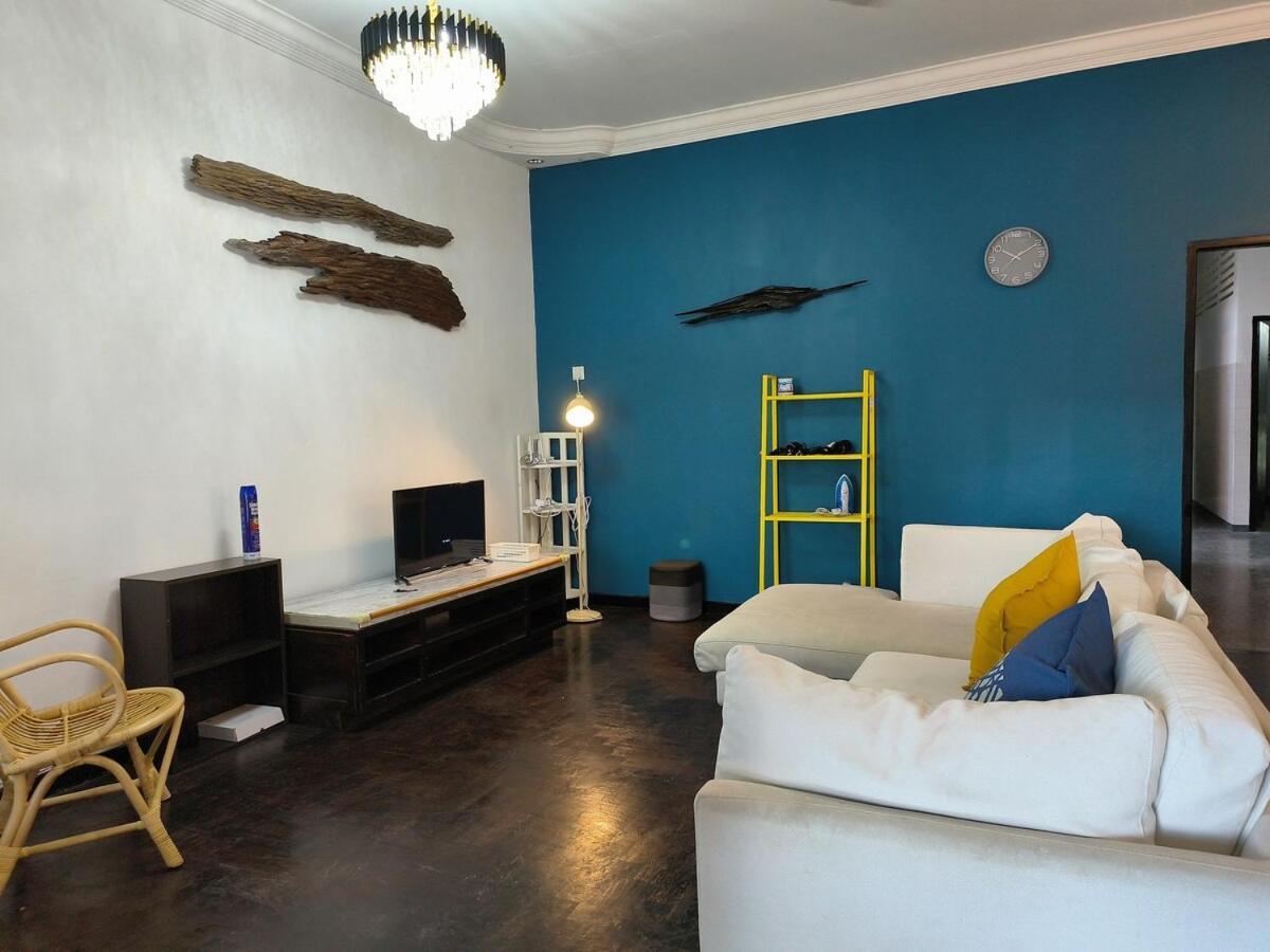 Tg103A Pet Friendly 15Pax, Near Beach Side Tanjung Bungah  Exterior photo
