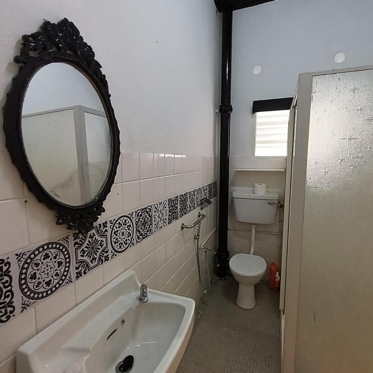 Tg103A Pet Friendly 15Pax, Near Beach Side Tanjung Bungah  Exterior photo